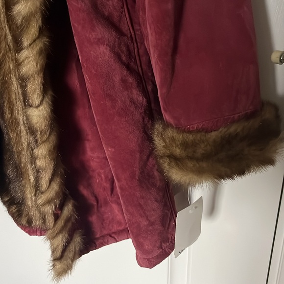Vintage Dennis Basso Berry Burgundy Suede Coat Brown Faux Fur Medium - Picture 3 of 10
